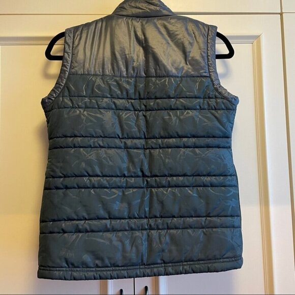 Under Armour Navy/Grey Puffer Vest – Youth Medium (Fits Women’s XXS) - Picture 6 of 10
